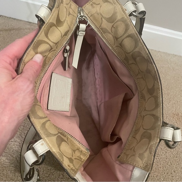 Coach Signature Pleated Gallery Tote Beige White Jacquard Canvas Leather F14281 - Picture 12 of 12